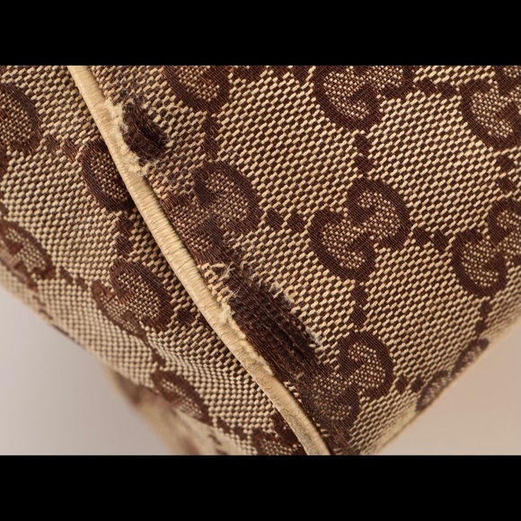 Authentic Gucci Charmy Bag - Picture 9 of 10